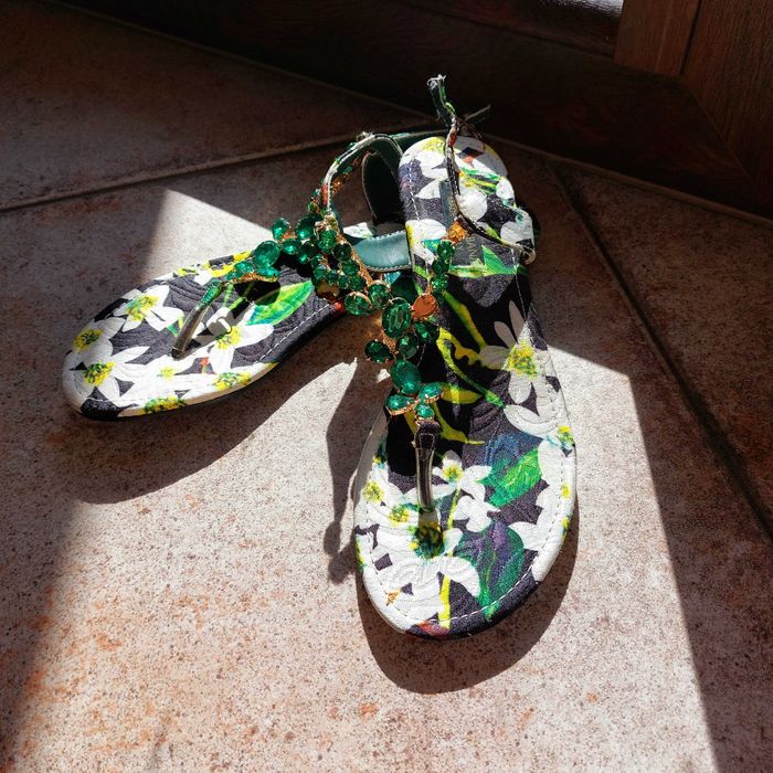 Obniżka ceny! Sandałki japonki 39. Dolce&Gabbana.