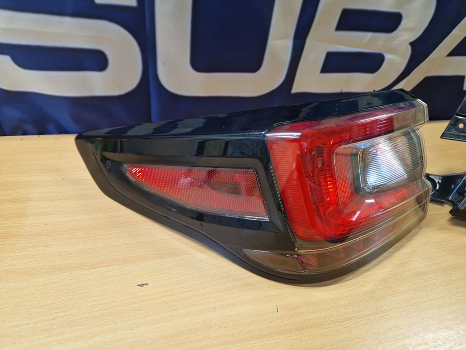 Ліхтар задній лівий Subaru Legacy b16 2020-2025