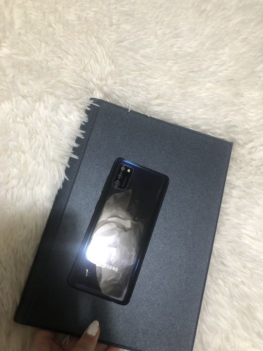 Samsung A41 with 1 year of use64738551990145122