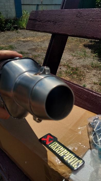 Прямоток Akrapovic