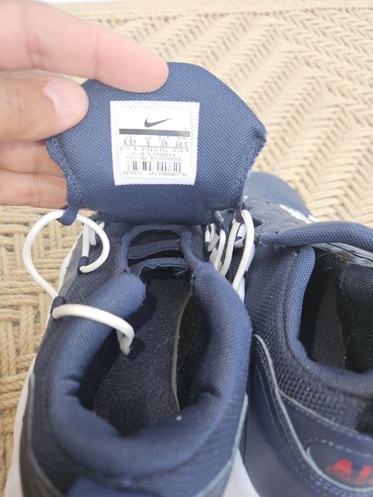 Nike uptempo airmoney 39