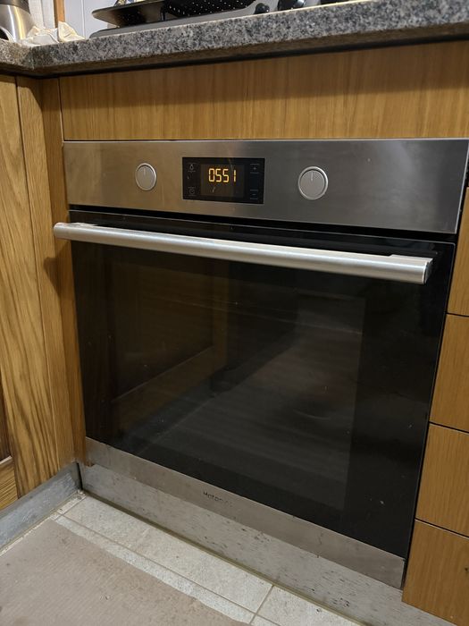 Forno Hotpoint em boas condiçoes