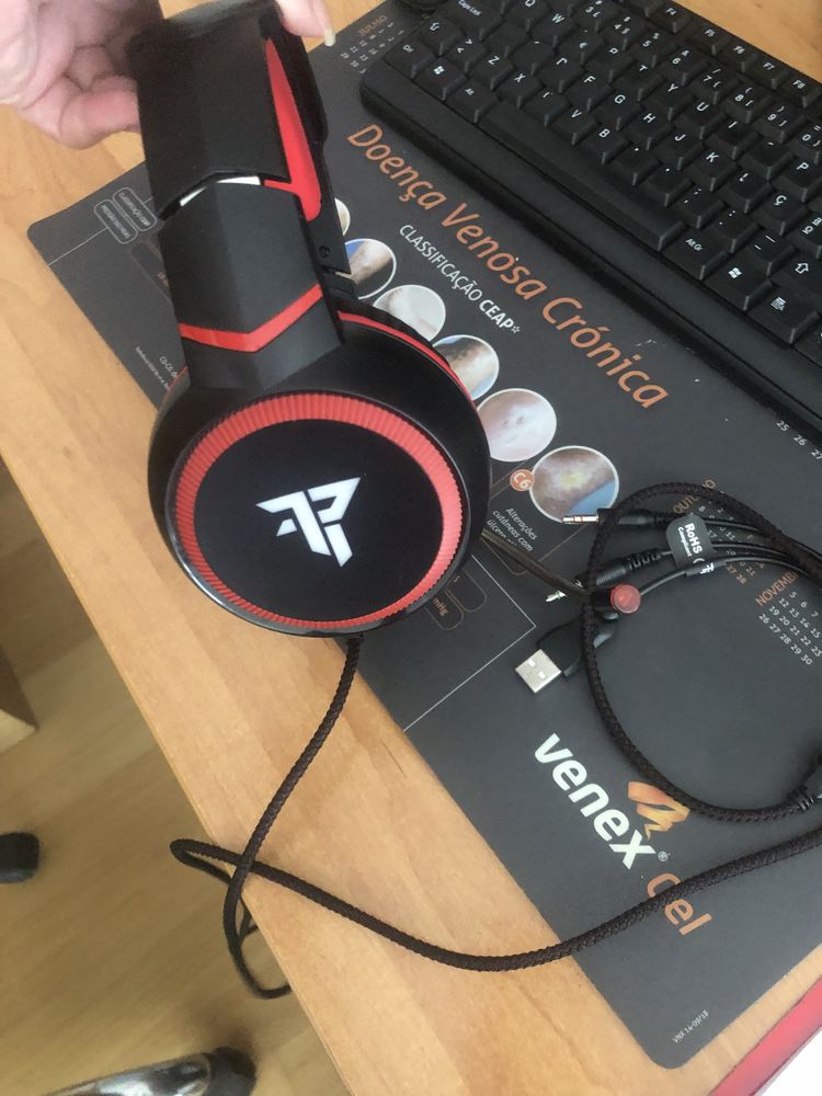 Tempest Warrior Auriculares Gaming RGB