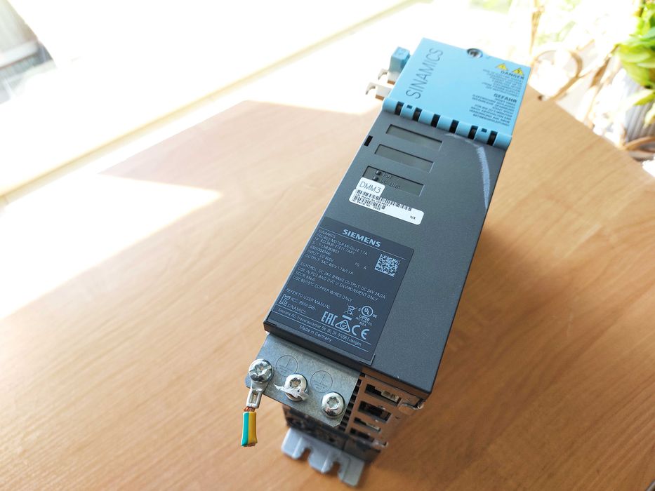 Przemysłowy moduł mocy Siemens SINAMICS S120 6SL3420-2TE11-7AA1