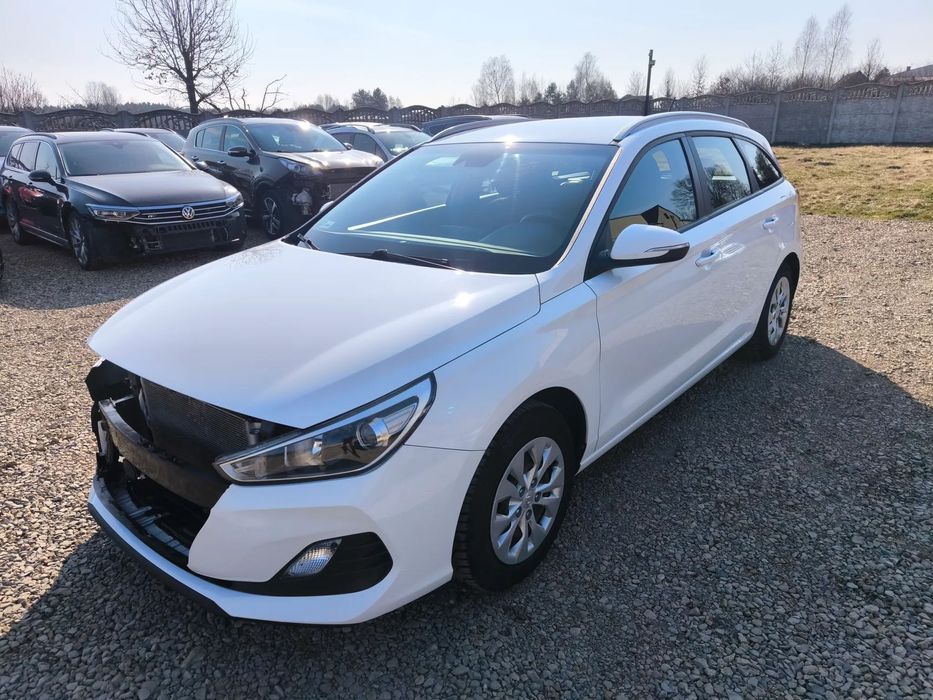 Hyundai I30 Gaz Krajowy Zadbany Lekko Uszkodzony Okazja Polecam