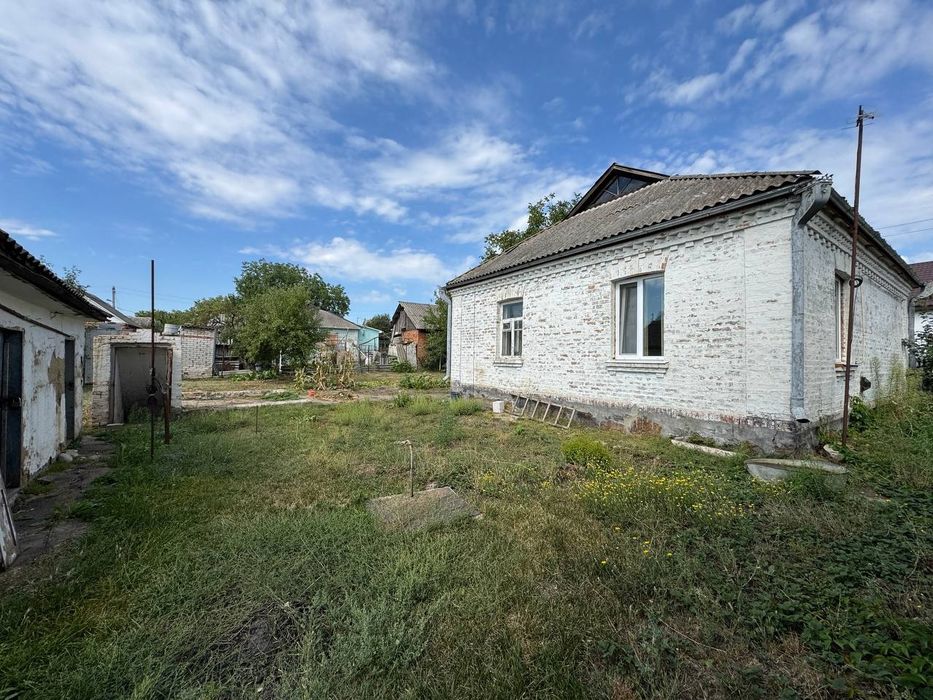 Продається будинок 51м² земельна ділянка 7 соток.  Р-н 3 школи
