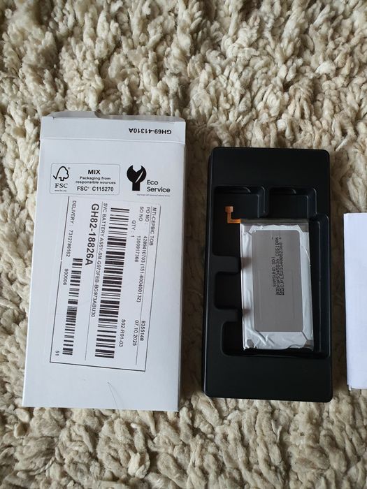 Акумулятор на Samsung s10