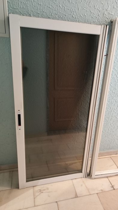 Janela de alumínio com vidro duplo