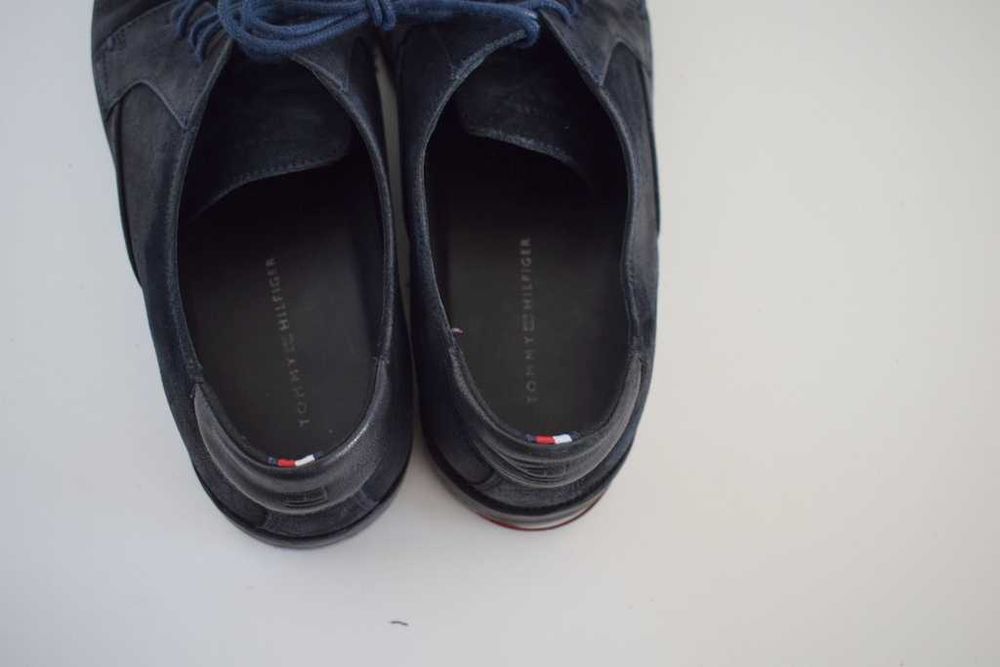 Tommy Hilfiger półbuty buty skórzane 41 ciemne