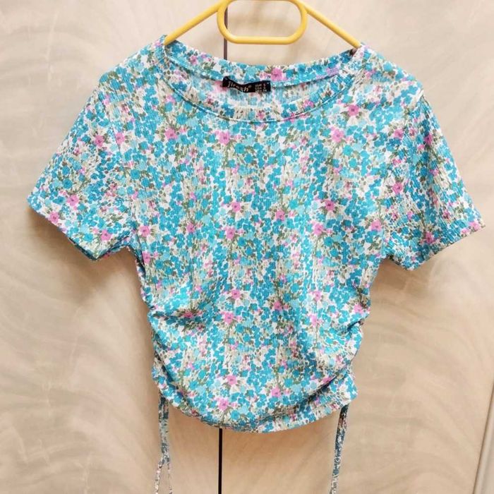 Блакитна футболка на дівчинку футболка голубая с фиксацией 152