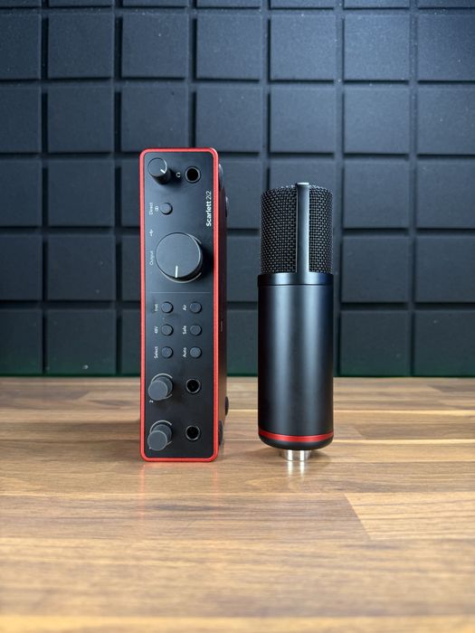 Focusrite Scarlett 2i2 Studio 4th gen (БЕЗКОШТОВНА Доставка!)