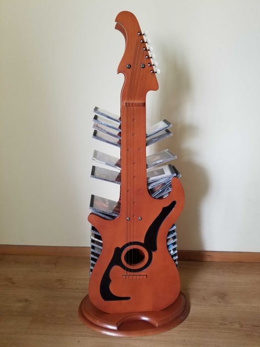 Suporte de CD em madeira