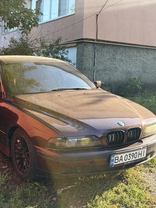 Продам бмв E39 2.0 газ/бенз