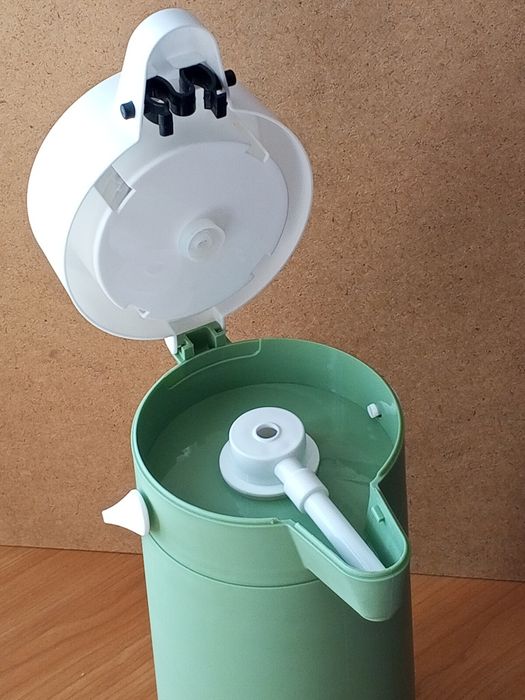 Термос 1,8 помповий, новий