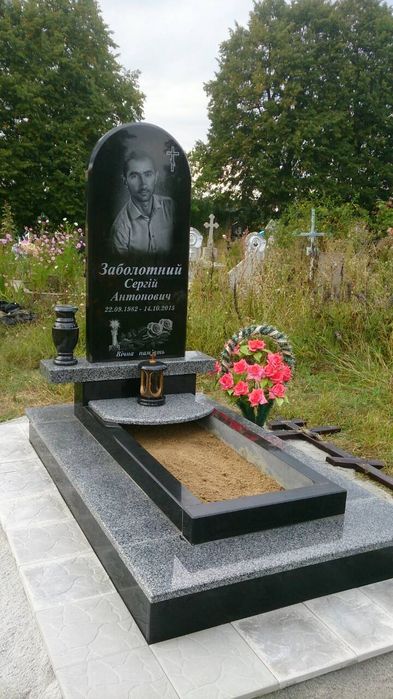 Пам'ятники та вироби з граніту | Від виробника