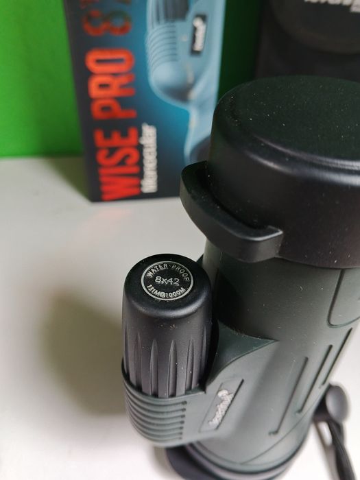 Монокуляр Levenhuk Wise PRO 8x42