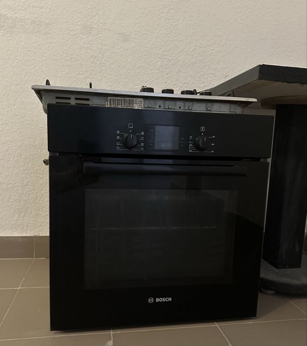 Духовка з варильною поверхнею Bosch HBA23B261E