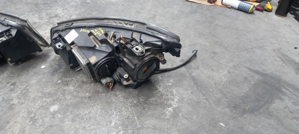 Farois Frente Mercedes W 205 Ano 2016