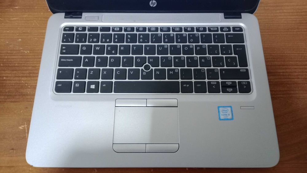 HP ProBook 820 G3 core i5
