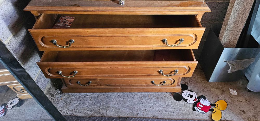 Cama de Casal + Cómoda e Mesinhas de Cabeceira