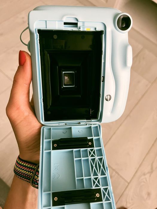 плівковий фотоапарат Instax mini 11