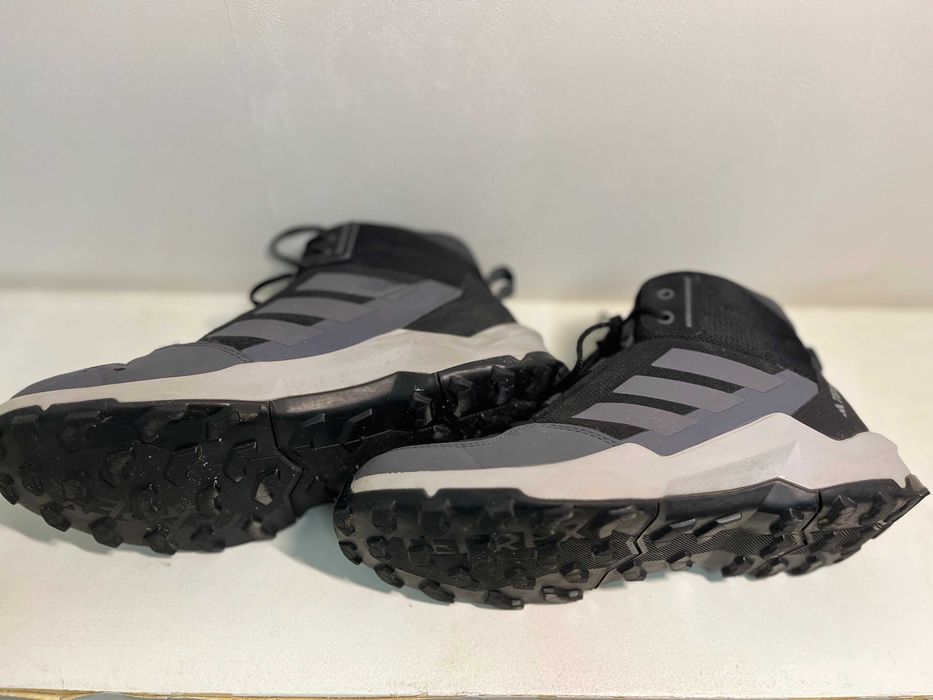 Зимові чоловічі термо кросівки Adidas Terrex AX4R Mid підліткові