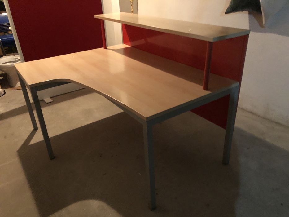 Secretaria como nova