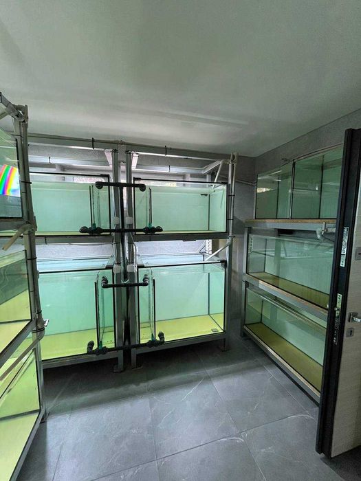 Продам Акваріумне господарство. Акваріуми. 7 тон