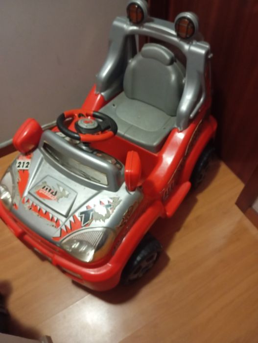 Vendo carinho de brinquedo para criança