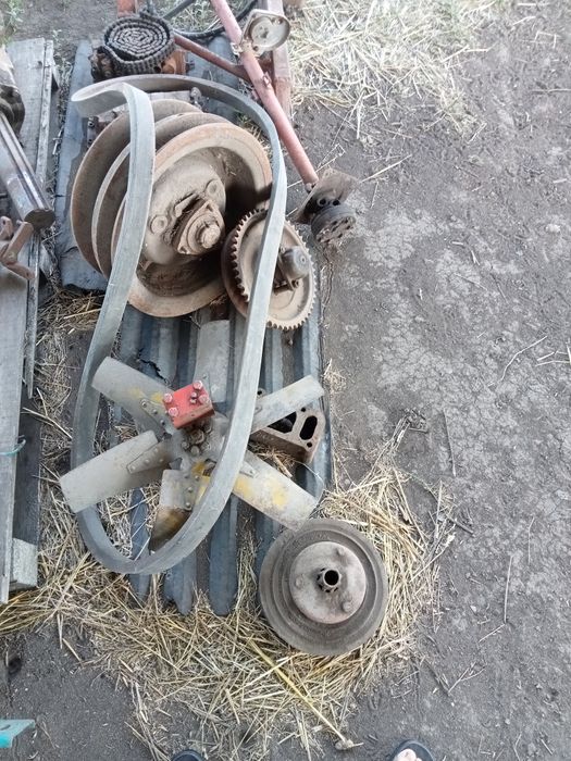 Продам запчасти на комбаин нива