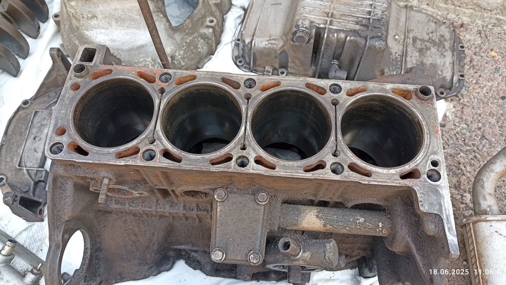 Блок ЗМЗ 405 газель соболь Волга