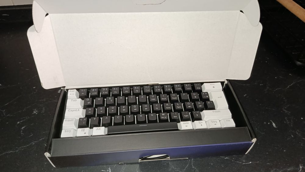Teclado gaming novo em caixa (nunca usado)