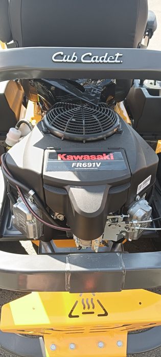 Traktorek ogrodowy Cub Cadet /zero turn/ Zero skrętu Z2 117S