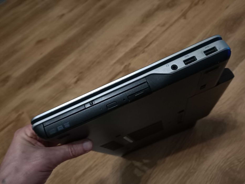 Dell latitude e6540 niekompletny