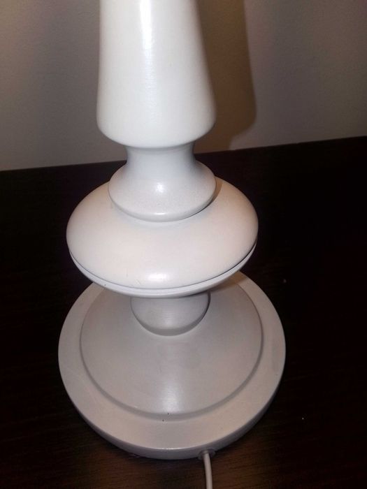 Lampa biała z kokardą abażur w kropki