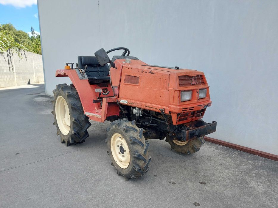 Trator Mitsubishi MT16 usado