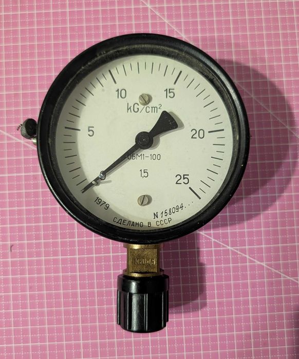 Ciśnieniomierz 25 kG/cm2 OBM1-100