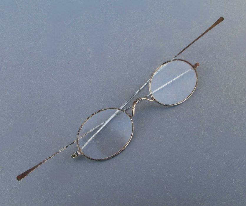 Antigos Óculos de meados de Seculo XIX