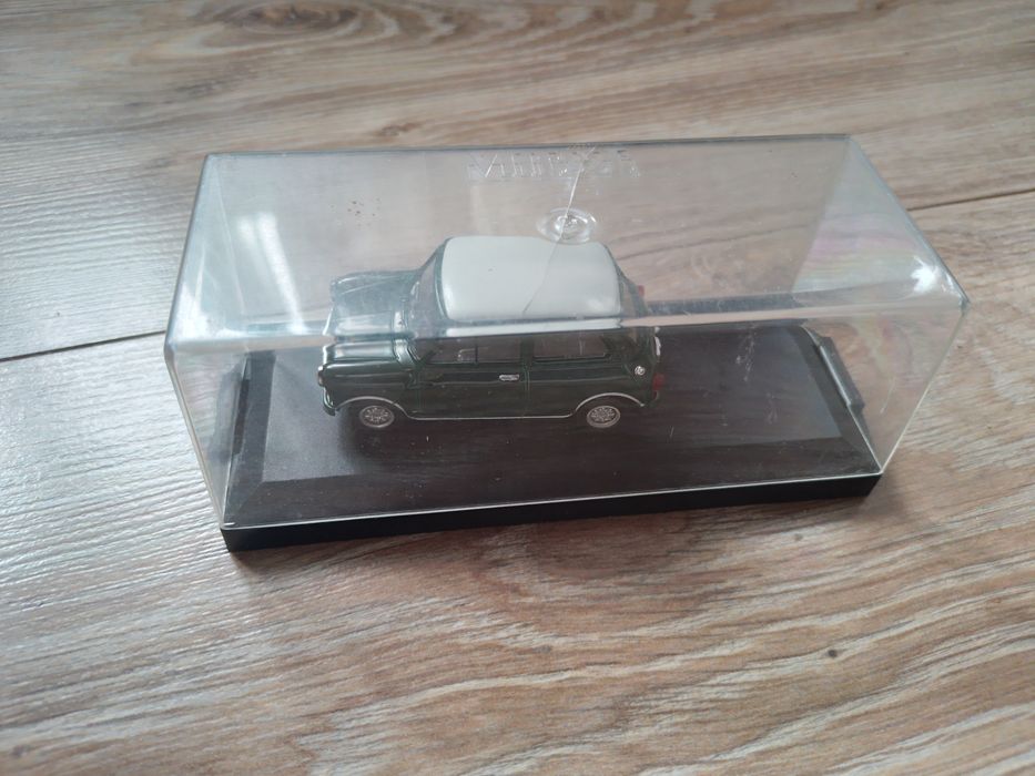 Mini Morris Vitesse 1:43