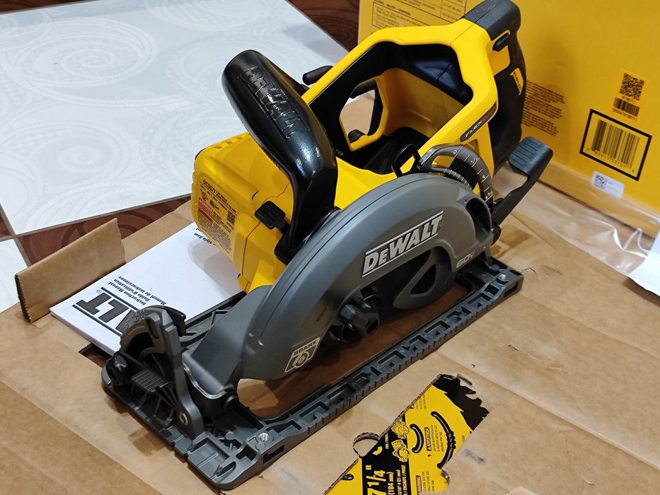 Акумуляторна дискова пила DeWALT DCS577B FLEXVOLT торцовка девольт: 8 ...