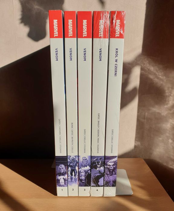 Venom 1-4 + Król w Czerni / Donny Cates / Egmont