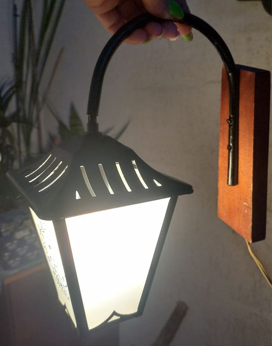 Светильник настенный