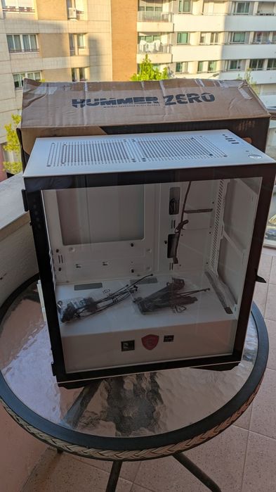 Hummer Zero White Micro ATX Case447462391479029764