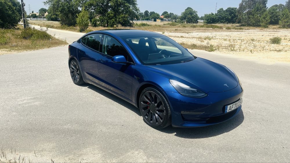 Tesla Model 3 Performance
