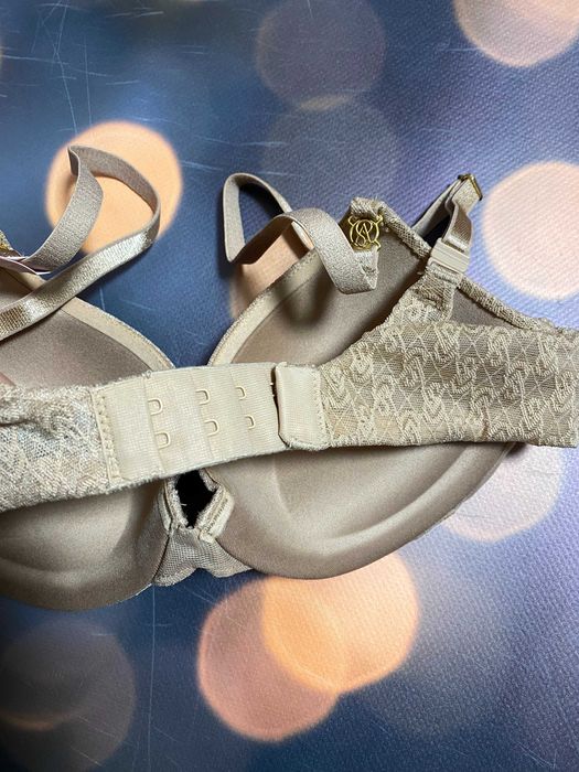 ШИКАРНЫЙ комплект Icon Victoria's Secret. S/М, 70-В Оригинал США.