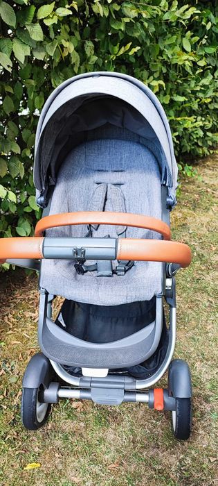 Stokke Crusi, Black Melange, skórzane rączki, wózek dziecięcy