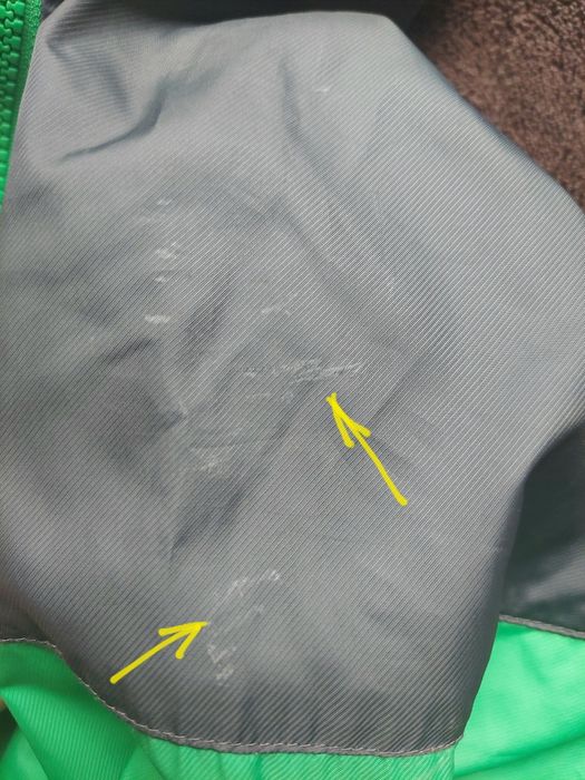 Вітровка фірми Nike Sportswear Windrunner оригінал 

Розмір по бірці: