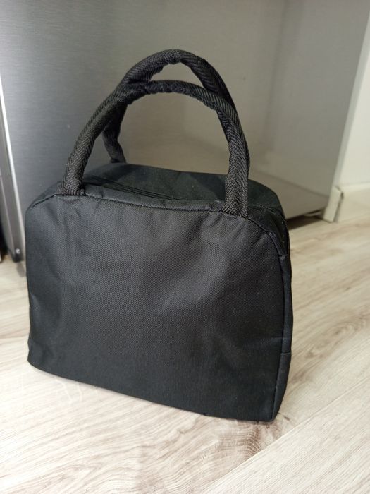 Torba termiczna szara na lunch – idealna do szkoły i pracy!