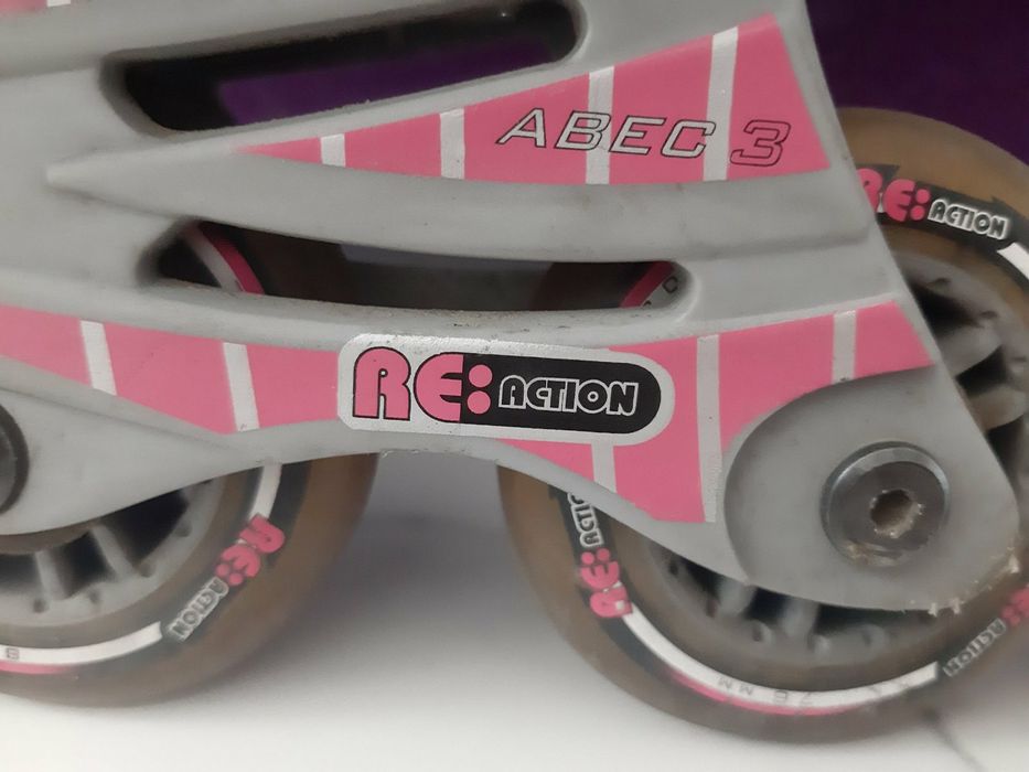 Фирменные роликовые коньки Reaction В053 вместе с оригинальной сумкой