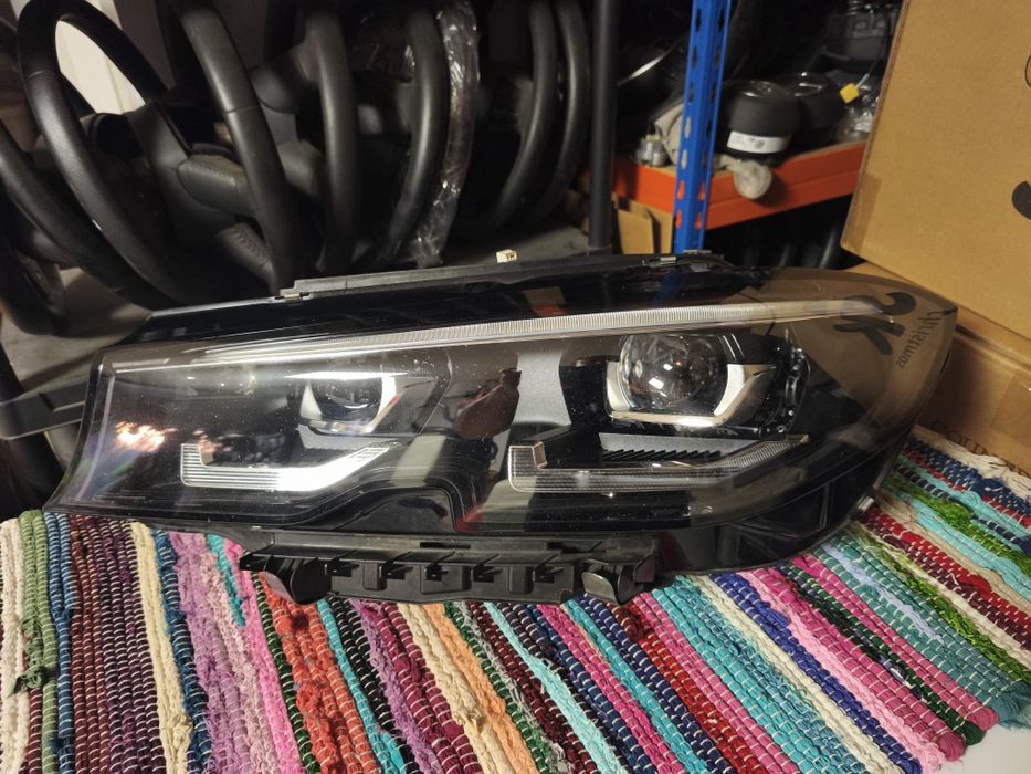 Farol esquerdo full Led Adaptativ Shadow line BMW G20 G21